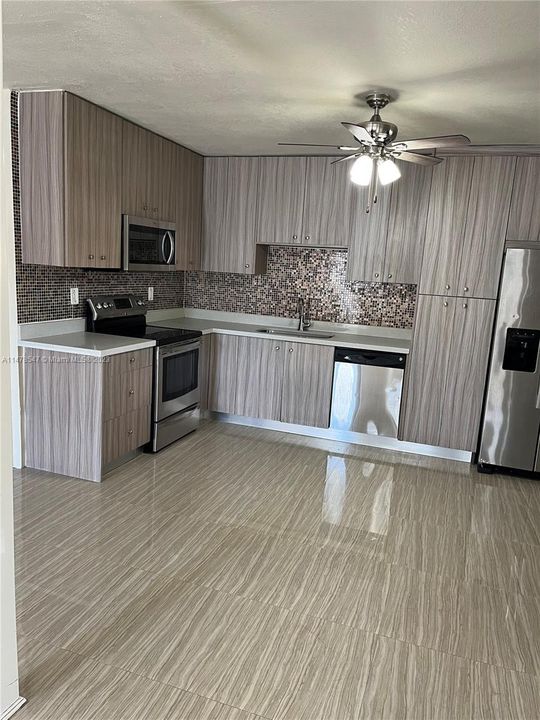 Recently Rented: $2,900 (3 beds, 2 baths, 1218 Square Feet)