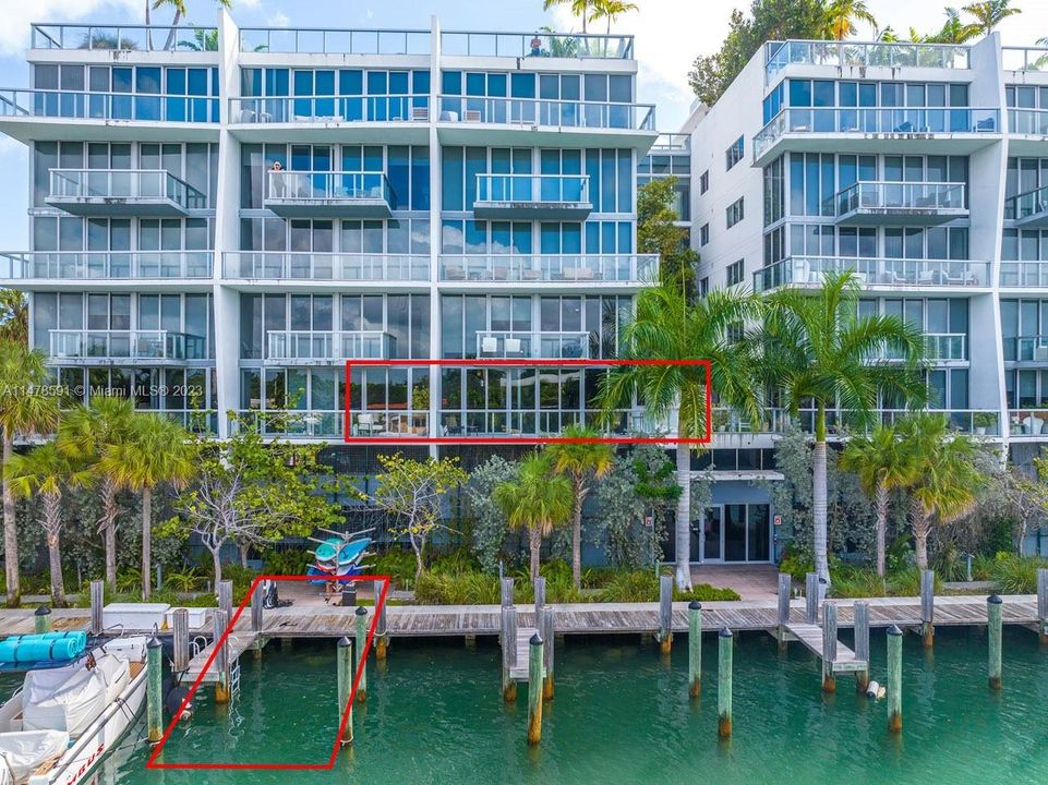 Recently Sold: $1,895,000 (3 beds, 3 baths, 1834 Square Feet)