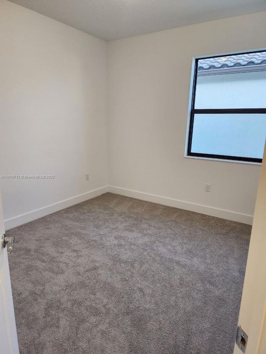 最近租的: $2,600 (3 贝兹, 2 浴室, 0 平方英尺)