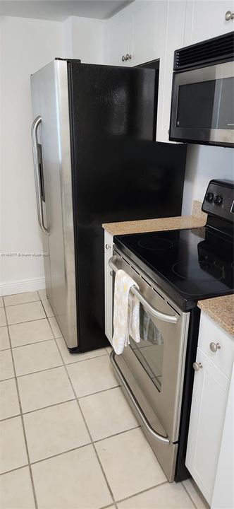 Recently Rented: $2,000 (1 beds, 1 baths, 736 Square Feet)