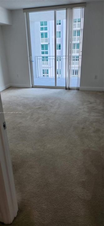 Recently Rented: $2,000 (1 beds, 1 baths, 736 Square Feet)