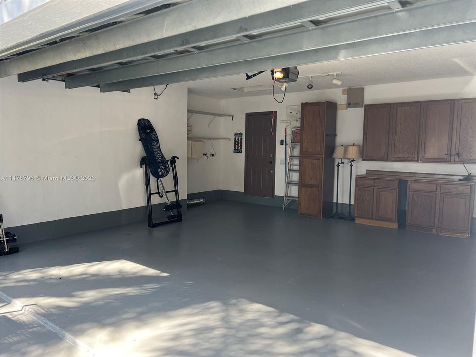 Recently Sold: $645,000 (3 beds, 2 baths, 1420 Square Feet)