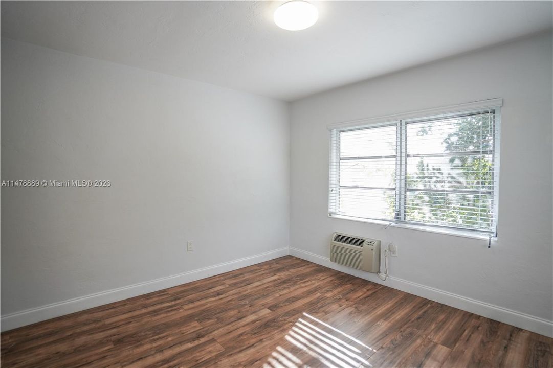 Recently Rented: $2,100 (2 beds, 2 baths, 749 Square Feet)