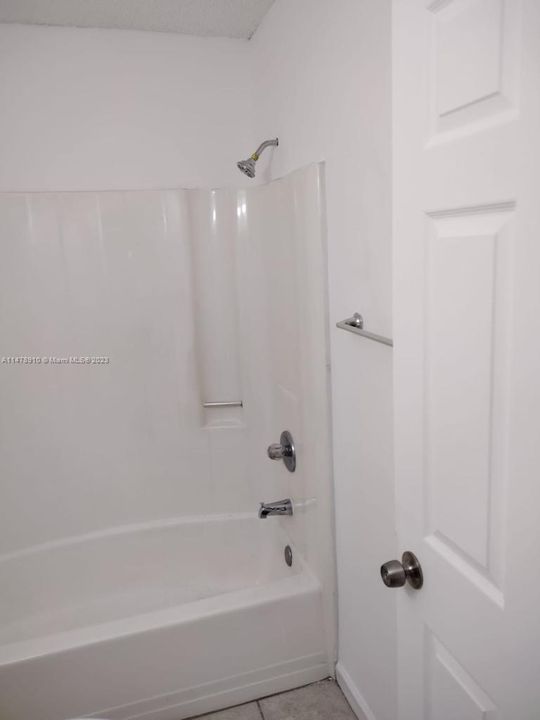 Recently Rented: $1,600 (2 beds, 2 baths, 744 Square Feet)