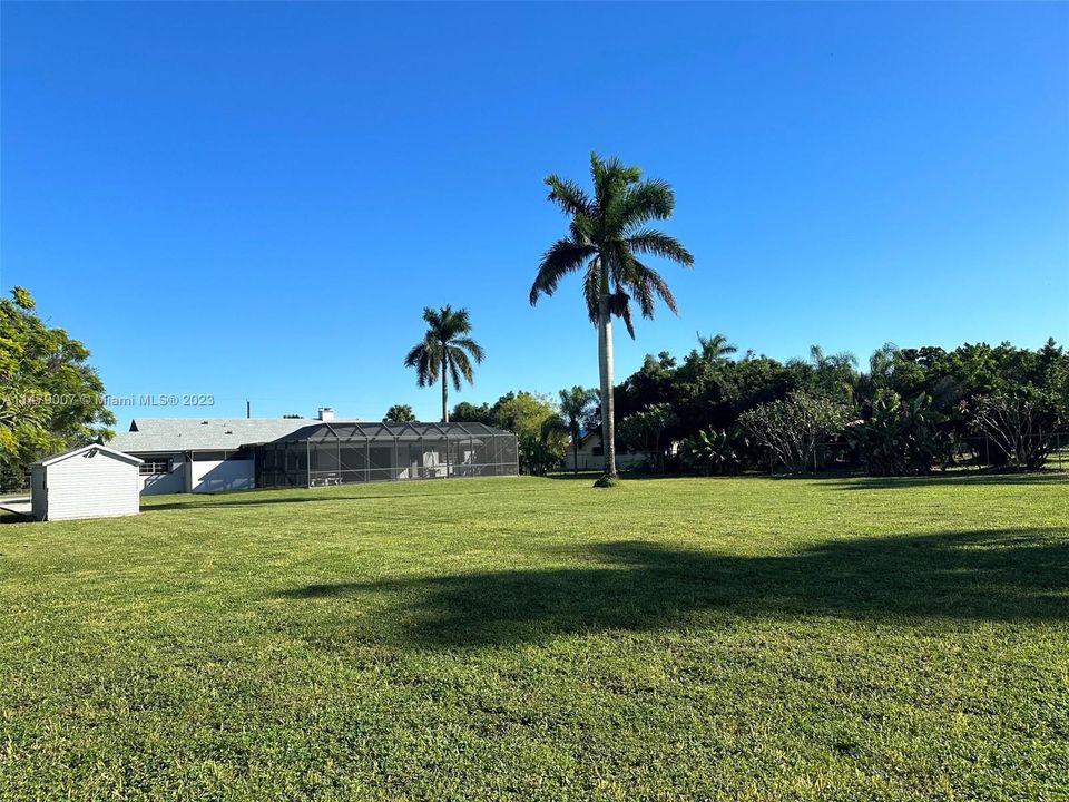 Recently Rented: $4,200 (4 beds, 2 baths, 2572 Square Feet)