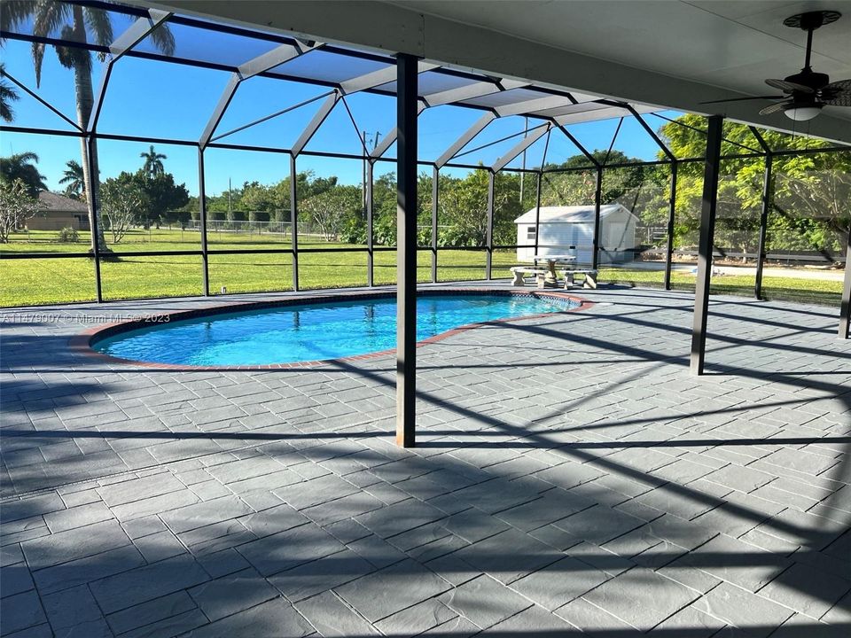 Recently Rented: $4,200 (4 beds, 2 baths, 2572 Square Feet)