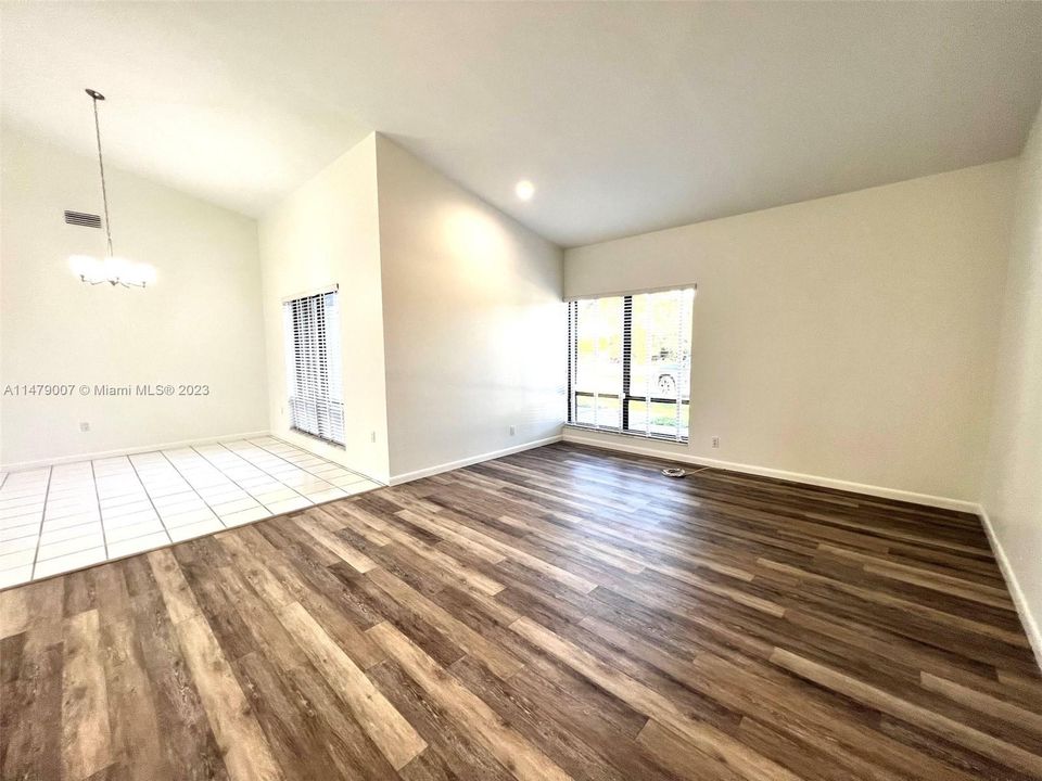 Recently Rented: $4,200 (4 beds, 2 baths, 2572 Square Feet)