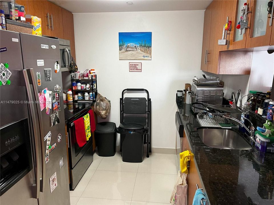 Recently Sold: $395,000 (1 beds, 1 baths, 663 Square Feet)