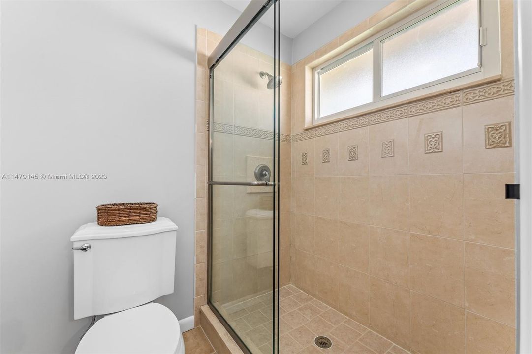 2nd Bathroom