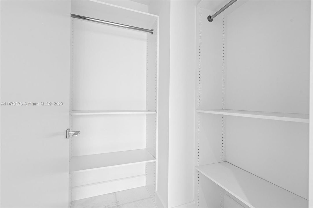 Recently Sold: $1,250,000 (2 beds, 2 baths, 1229 Square Feet)