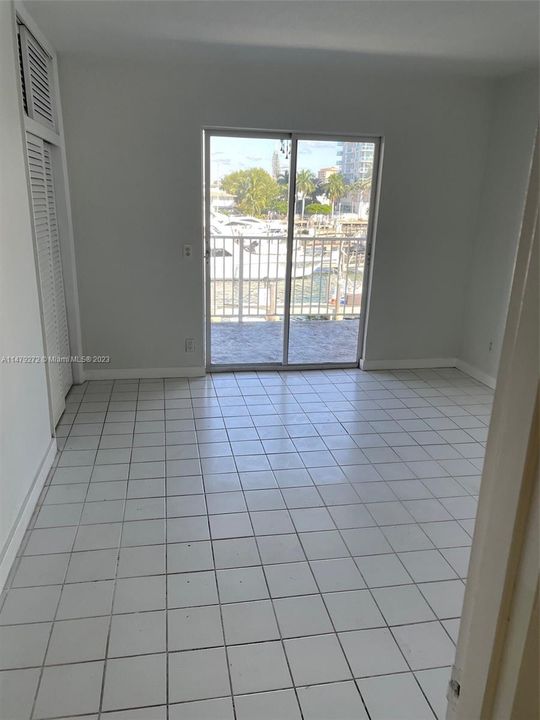 Недавно арендовано: $2,000 (1 спален, 1 ванн, 700 Квадратных фут)