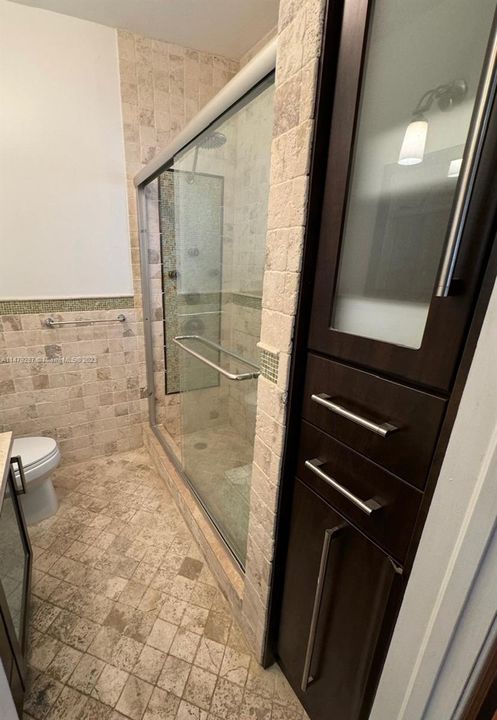 Recently Sold: $1,795,000 (3 beds, 3 baths, 2186 Square Feet)