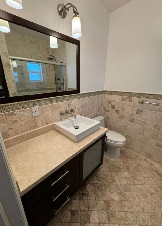 Recently Sold: $1,795,000 (3 beds, 3 baths, 2186 Square Feet)