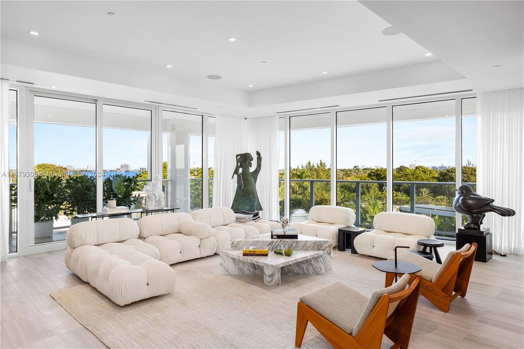 Vendido Recientemente: $7,499,000 (3 camas, 3 baños, 3418 Pies cuadrados)