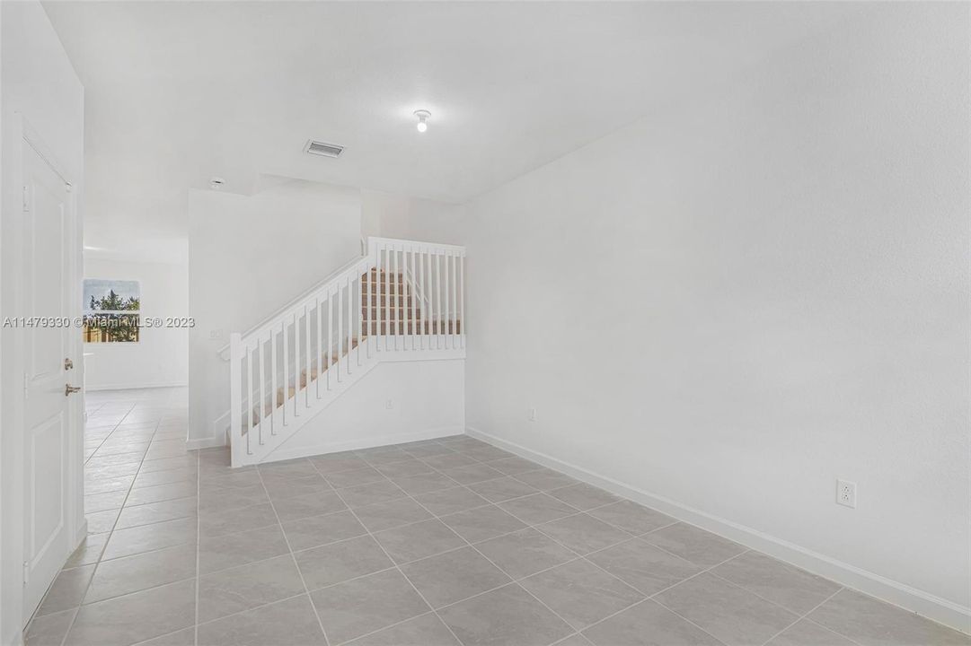 Recently Rented: $2,995 (4 beds, 2 baths, 0 Square Feet)