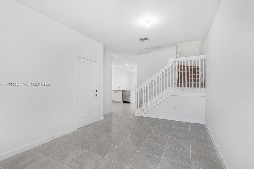 Recently Rented: $2,995 (4 beds, 2 baths, 0 Square Feet)