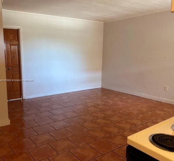 Vendido Recientemente: $187,000 (1 camas, 1 baños, 646 Pies cuadrados)