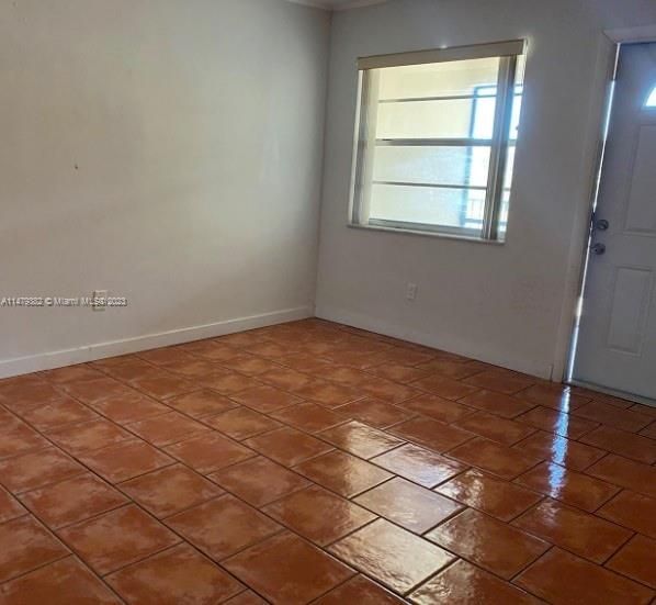 Vendido Recientemente: $187,000 (1 camas, 1 baños, 646 Pies cuadrados)