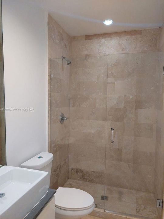 Recently Rented: $4,150 (3 beds, 2 baths, 1514 Square Feet)