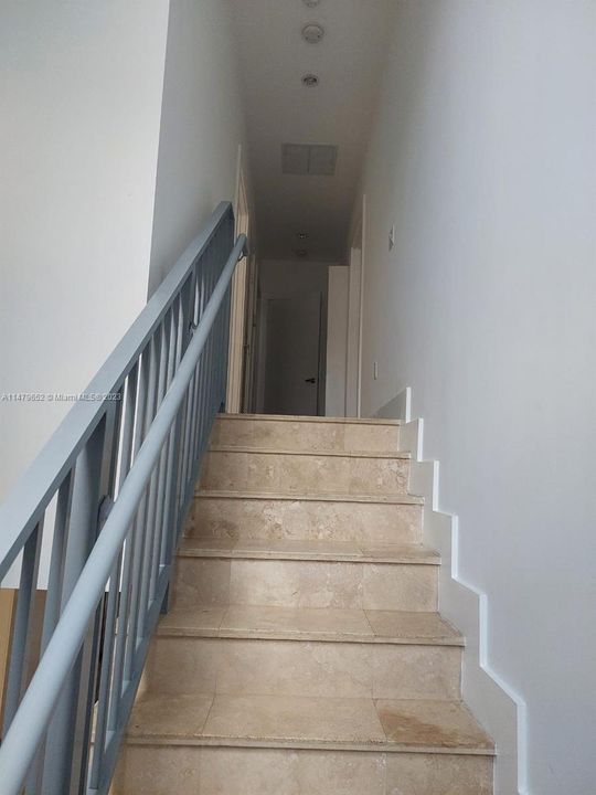 Recently Rented: $4,150 (3 beds, 2 baths, 1514 Square Feet)