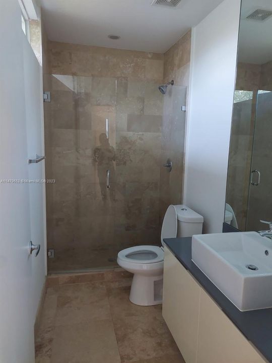 Recently Rented: $4,150 (3 beds, 2 baths, 1514 Square Feet)