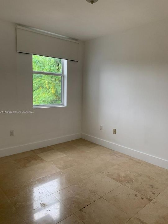 Recently Rented: $4,150 (3 beds, 2 baths, 1514 Square Feet)