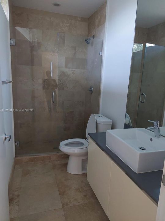 Recently Rented: $4,150 (3 beds, 2 baths, 1514 Square Feet)