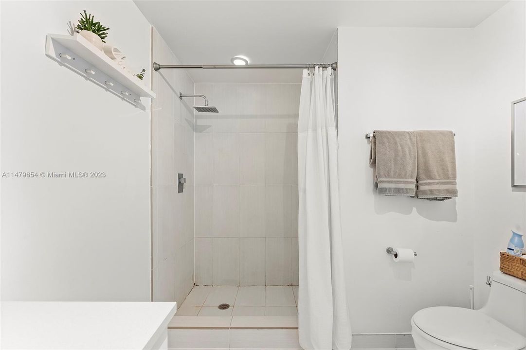 Recently Sold: $515,000 (1 beds, 1 baths, 726 Square Feet)