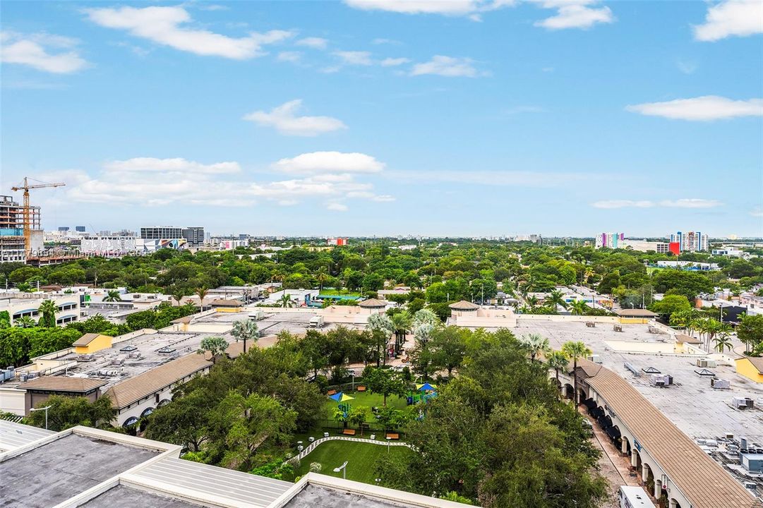 Recently Sold: $515,000 (1 beds, 1 baths, 726 Square Feet)