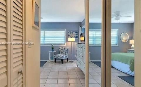 Vendido Recientemente: $225,000 (2 camas, 2 baños, 1100 Pies cuadrados)