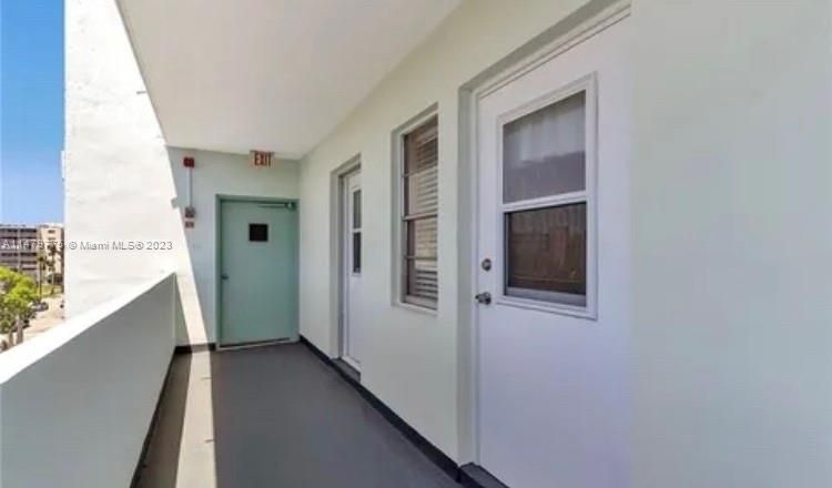 Vendido Recientemente: $225,000 (2 camas, 2 baños, 1100 Pies cuadrados)