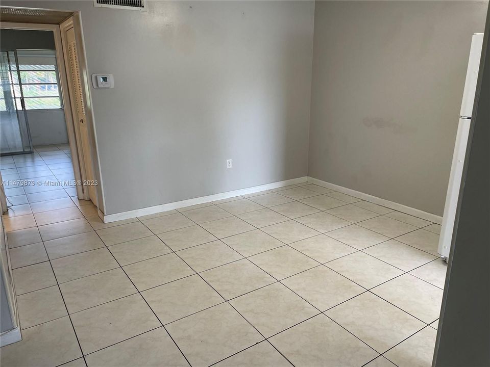 Recently Rented: $1,500 (1 beds, 1 baths, 692 Square Feet)