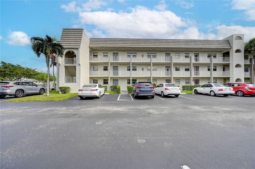 Recently Sold: $140,000 (2 beds, 2 baths, 850 Square Feet)