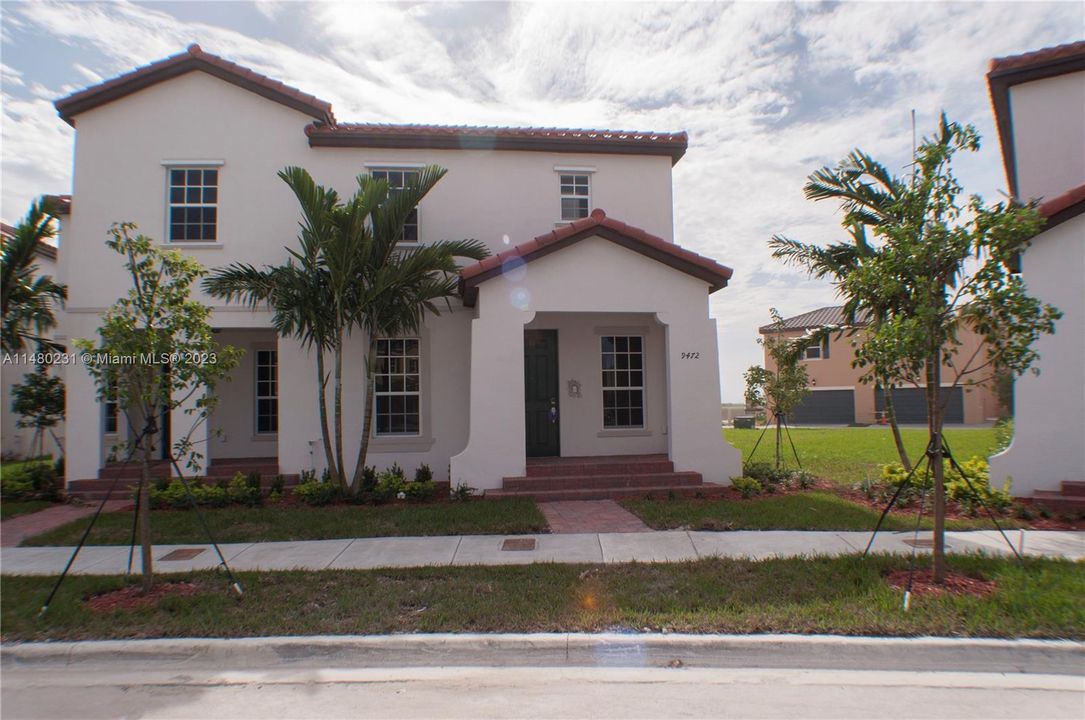 Recently Rented: $3,400 (4 beds, 3 baths, 1944 Square Feet)