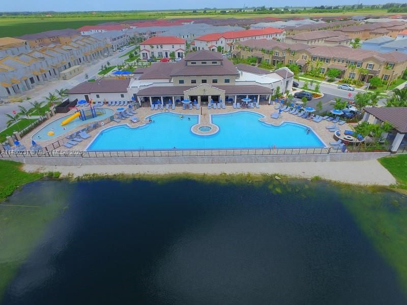 Recently Rented: $3,400 (4 beds, 3 baths, 1944 Square Feet)