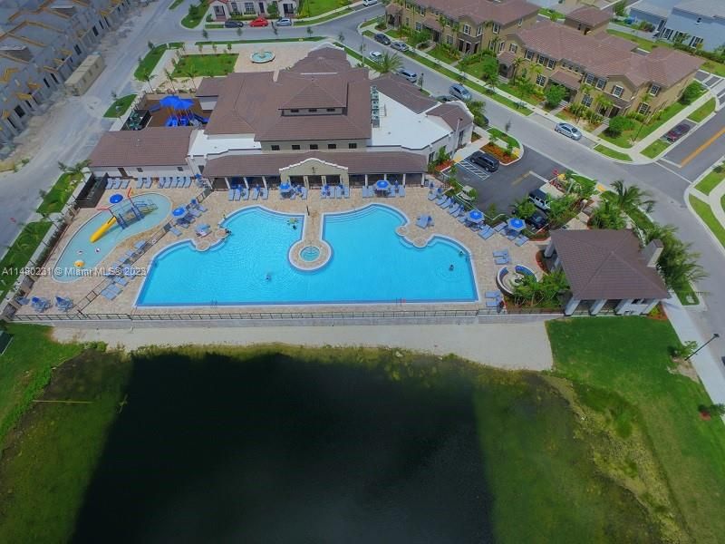 Recently Rented: $3,400 (4 beds, 3 baths, 1944 Square Feet)