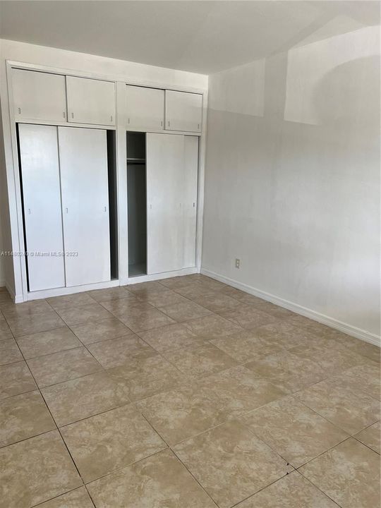 最近售出: $199,000 (2 贝兹, 1 浴室, 794 平方英尺)