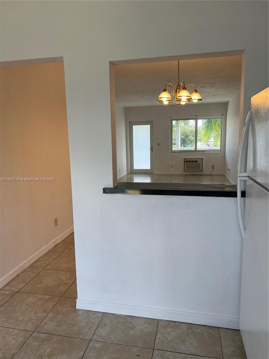 最近售出: $199,000 (2 贝兹, 1 浴室, 794 平方英尺)