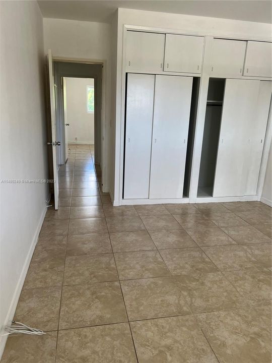 最近售出: $199,000 (2 贝兹, 1 浴室, 794 平方英尺)