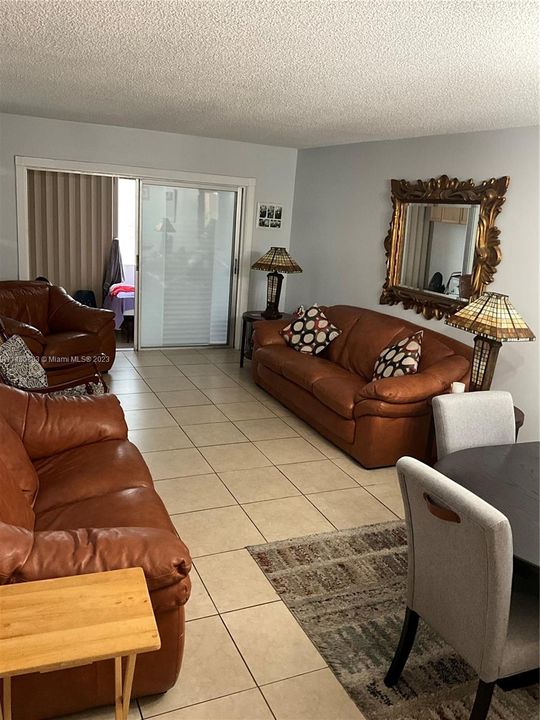 Recently Sold: $189,000 (2 beds, 2 baths, 920 Square Feet)