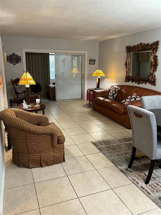 Recently Sold: $189,000 (2 beds, 2 baths, 920 Square Feet)