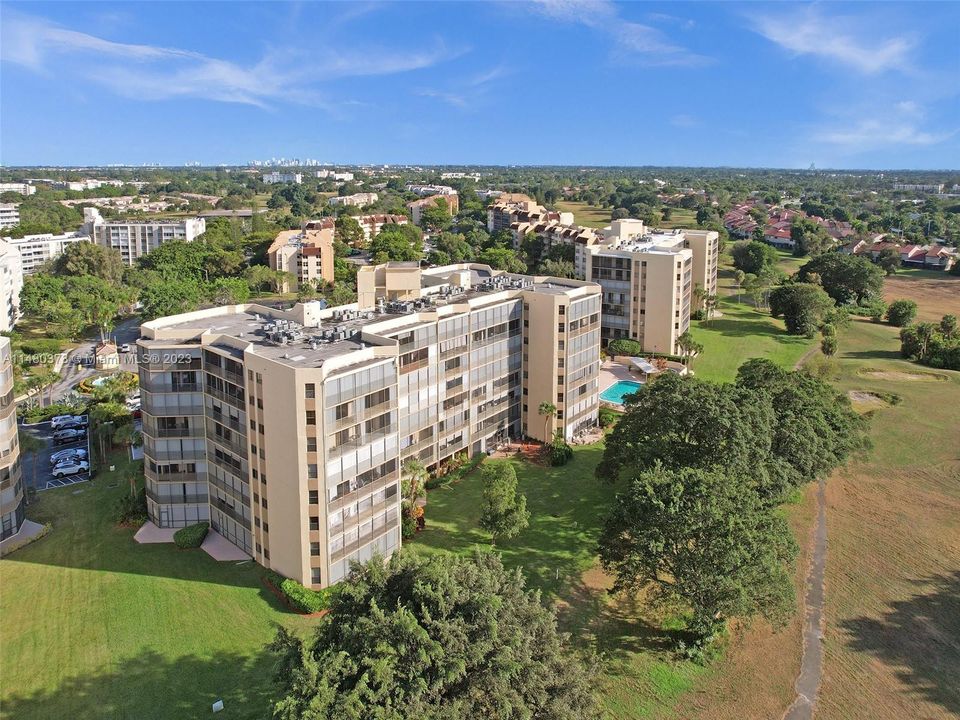 Recently Sold: $174,500 (2 beds, 2 baths, 1407 Square Feet)