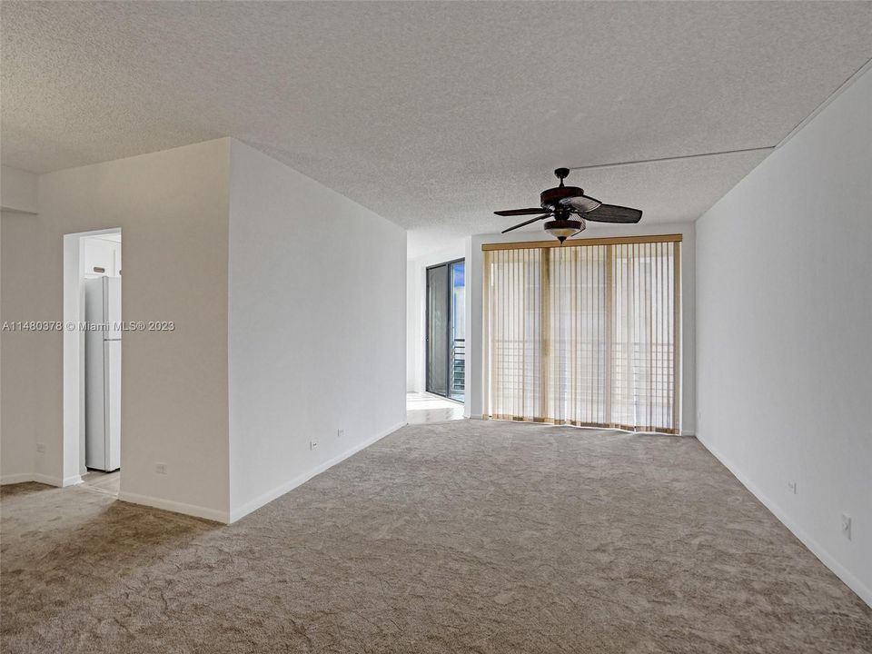 Recently Sold: $174,500 (2 beds, 2 baths, 1407 Square Feet)