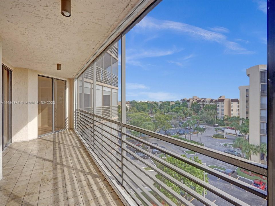 Recently Sold: $174,500 (2 beds, 2 baths, 1407 Square Feet)