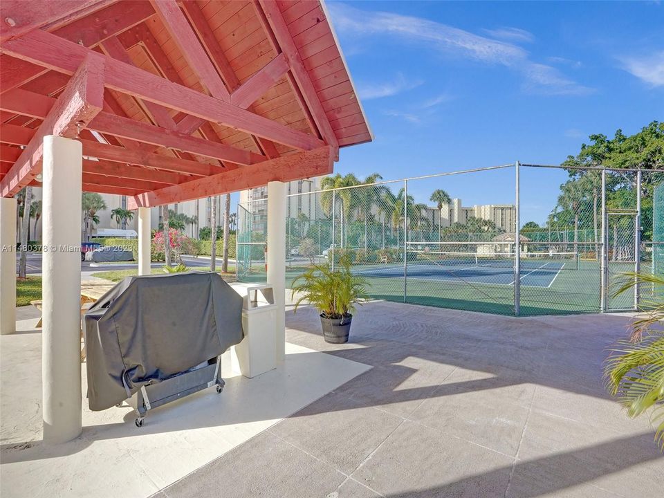 Recently Sold: $174,500 (2 beds, 2 baths, 1407 Square Feet)