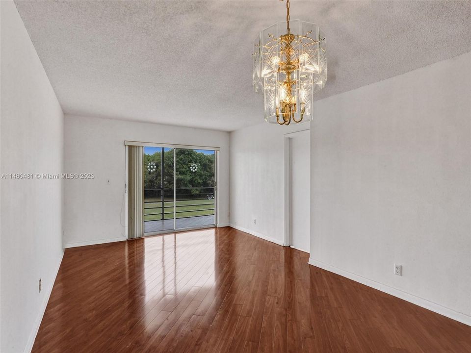 Recently Sold: $170,000 (2 beds, 2 baths, 1040 Square Feet)