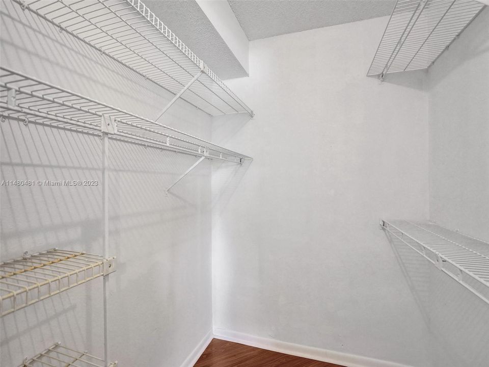 Recently Sold: $170,000 (2 beds, 2 baths, 1040 Square Feet)