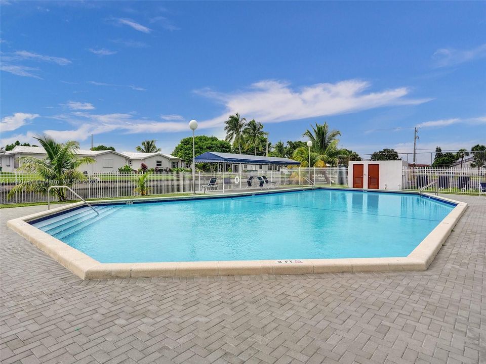 Recently Sold: $170,000 (2 beds, 2 baths, 1040 Square Feet)