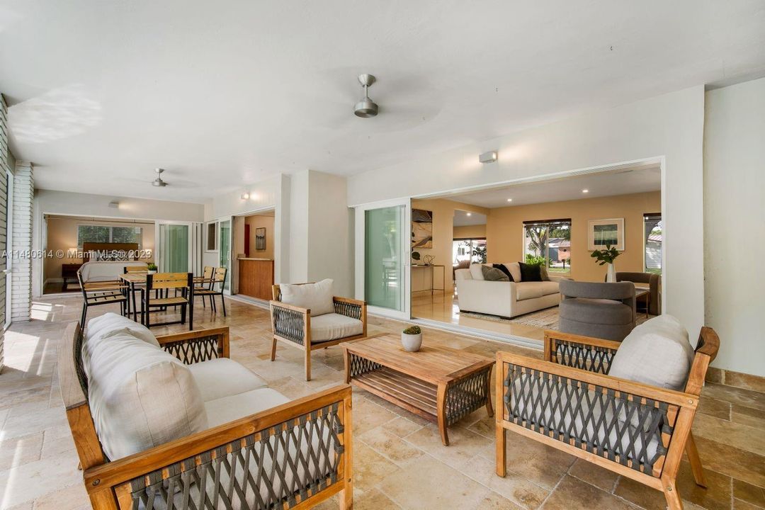 Recently Sold: $1,695,000 (5 beds, 3 baths, 2506 Square Feet)