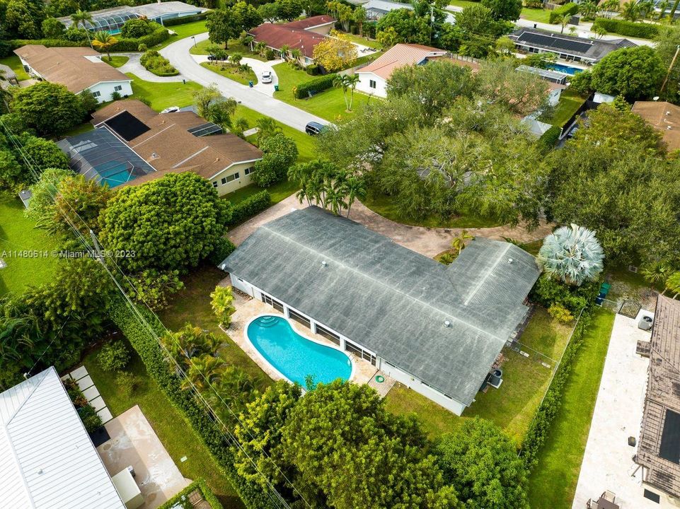 Recently Sold: $1,695,000 (5 beds, 3 baths, 2506 Square Feet)